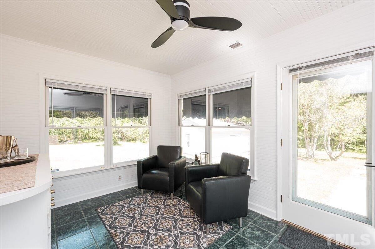 Apex/West Cary Cozy Home