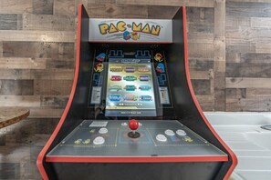 Spielezimmer