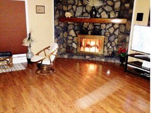 Interior - D'Safari Lounge in Bossier City (Bossier City)