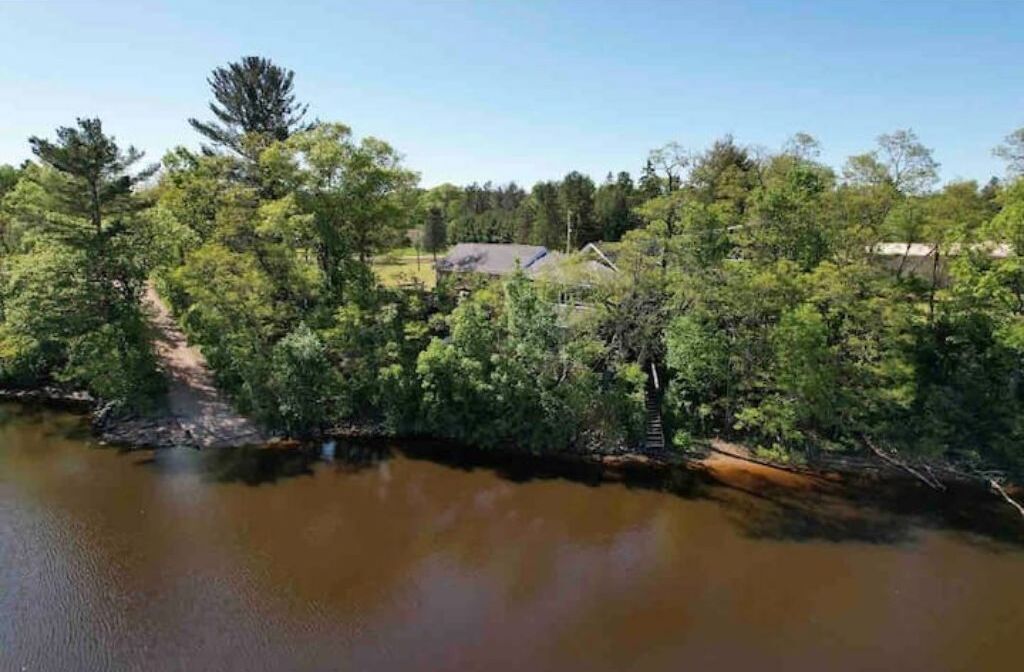 Water front RV site (site only) right on the lake.