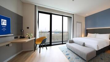 Standardzimmer, 1 King-Bett (Extra Floor Space) | Schallisolierte Zimmer
