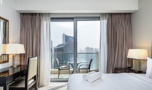 1 chambre, coffres-forts dans les chambres, fer et planche à repasser