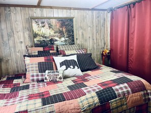 2 habitaciones, tabla de planchar con plancha, wifi y ropa de cama