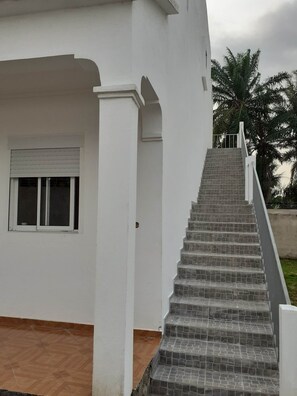 Property grounds - Very quiet and the best for you best holiday (AGUA CASADA, LOBATA)