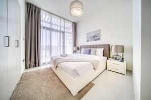 4 bedrooms, in-room safe, iron/ironing board, free WiFi