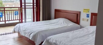 A Rest in Xinchang