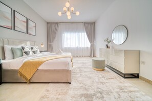 1 bedroom, in-room safe, iron/ironing board, free WiFi