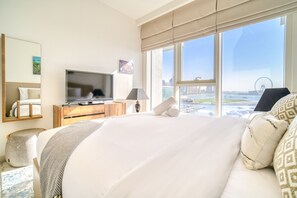 2 bedrooms, in-room safe, iron/ironing board, free WiFi - Splendid 2BR at Sunrise Bay Tower 1 Emaar Beachfront Dubai Marina by Deluxe Holiday Homes (Dubai)