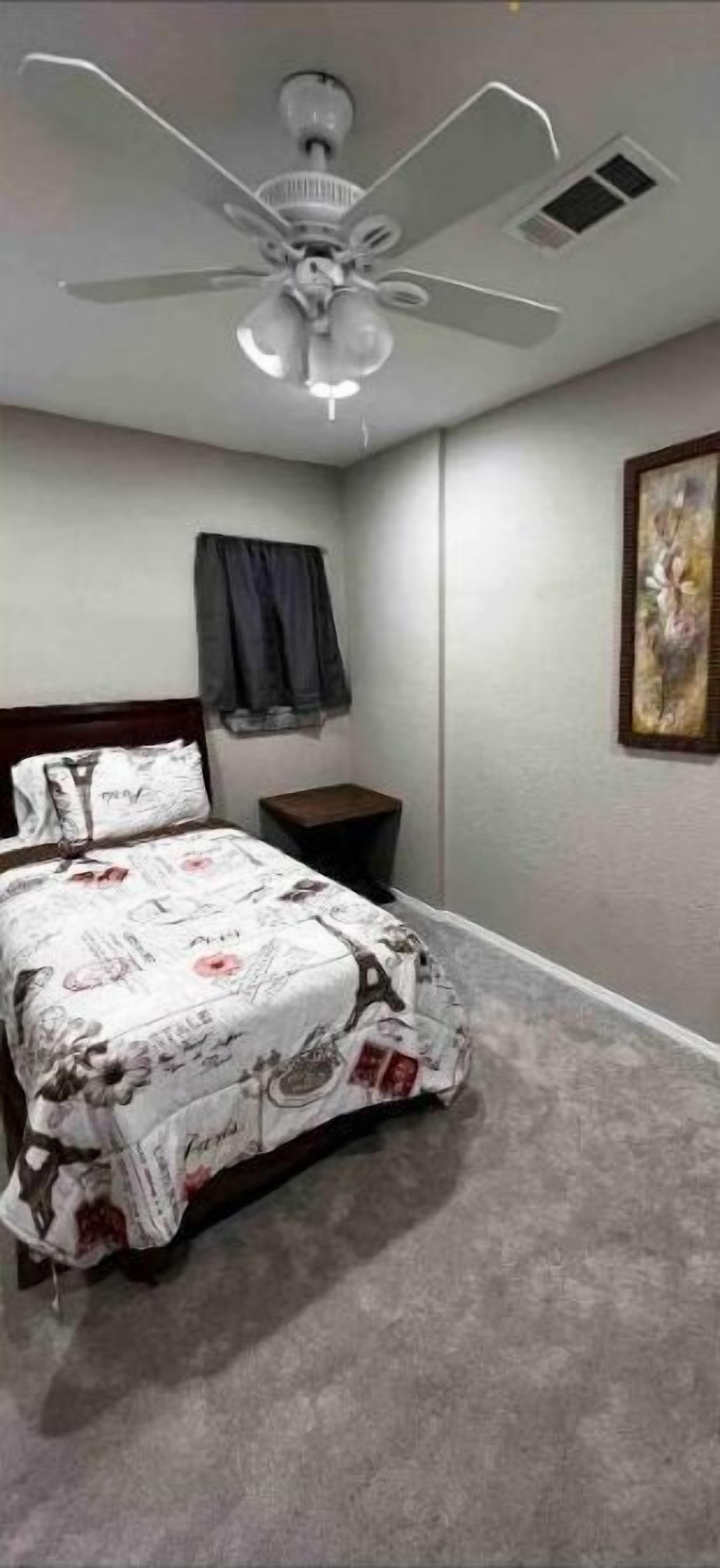 2 Bedroom Luxury Home.. Wooden Floors and Ceilings