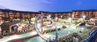 Glacier Canyon Water Park 2BR book instantly!