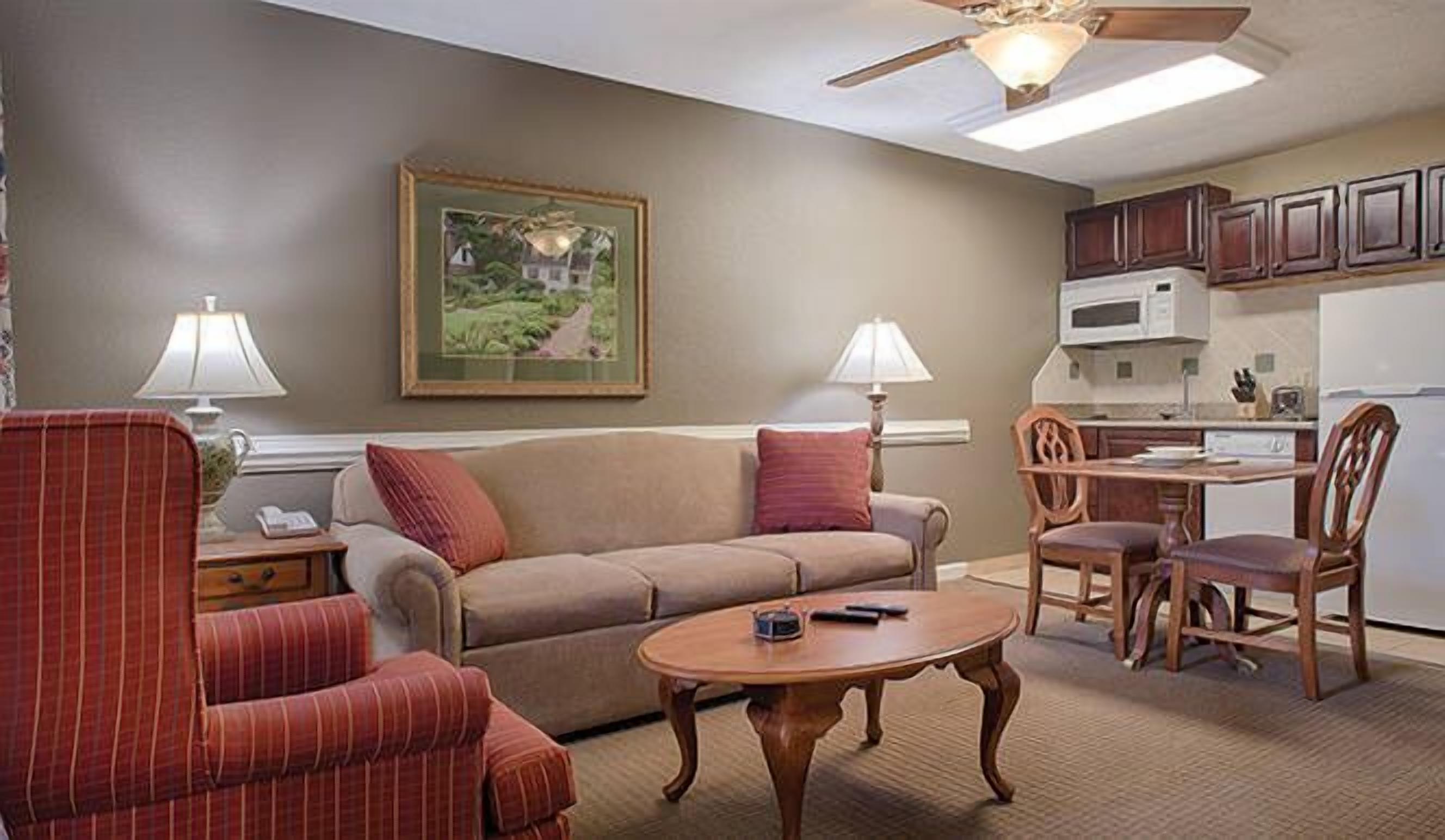 Enjoy Colonial America! Wyndham Kingsgate -1 Bedroom Suite