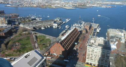 Condo available for Boston Marathon Week and April Vacation Week