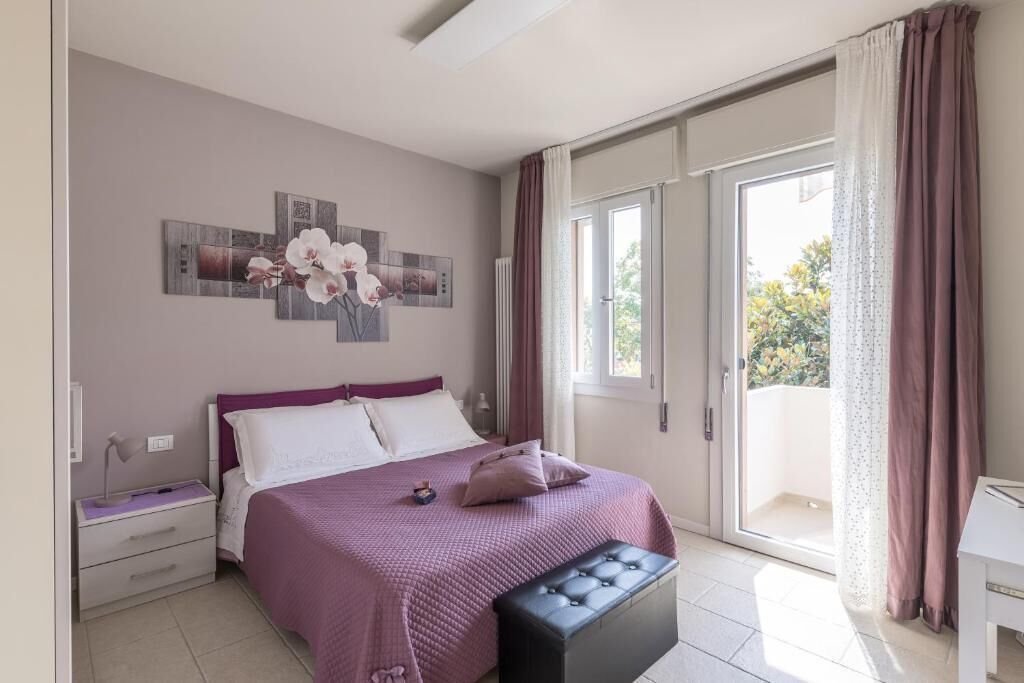 1 bedroom, in-room safe, desk, iron/ironing board