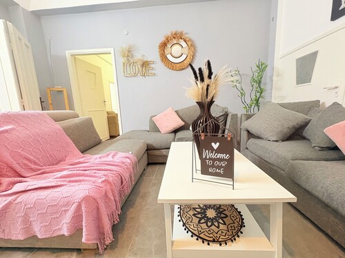 Laura's Cozy HOME City Cinter