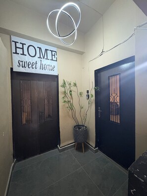 Interior - Laura's Cozy HOME City Cinter (Jordan)