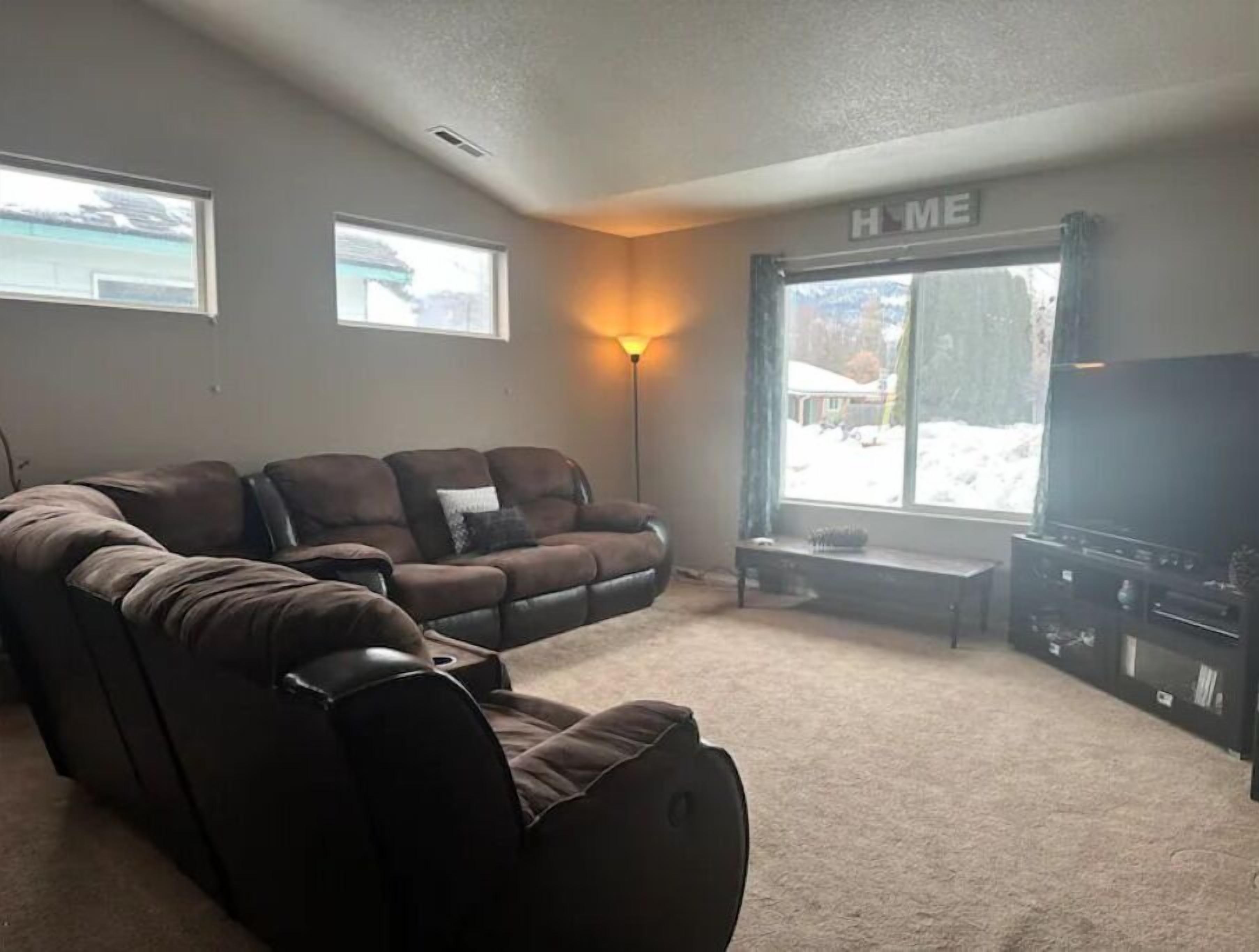 Smart TV, video games, DVD player, books