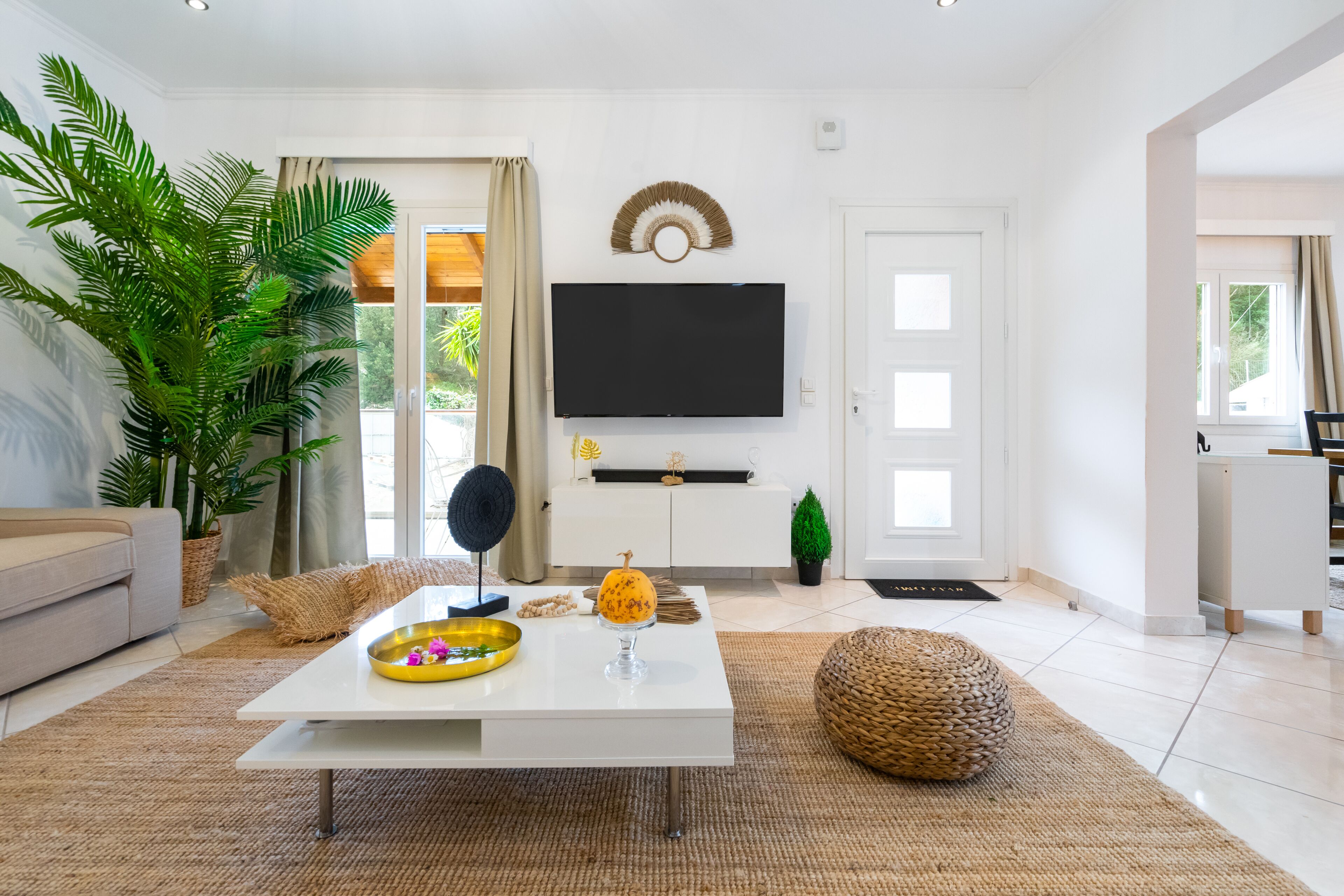 Villa Grande Casa with Pool - Mea Terra Villas