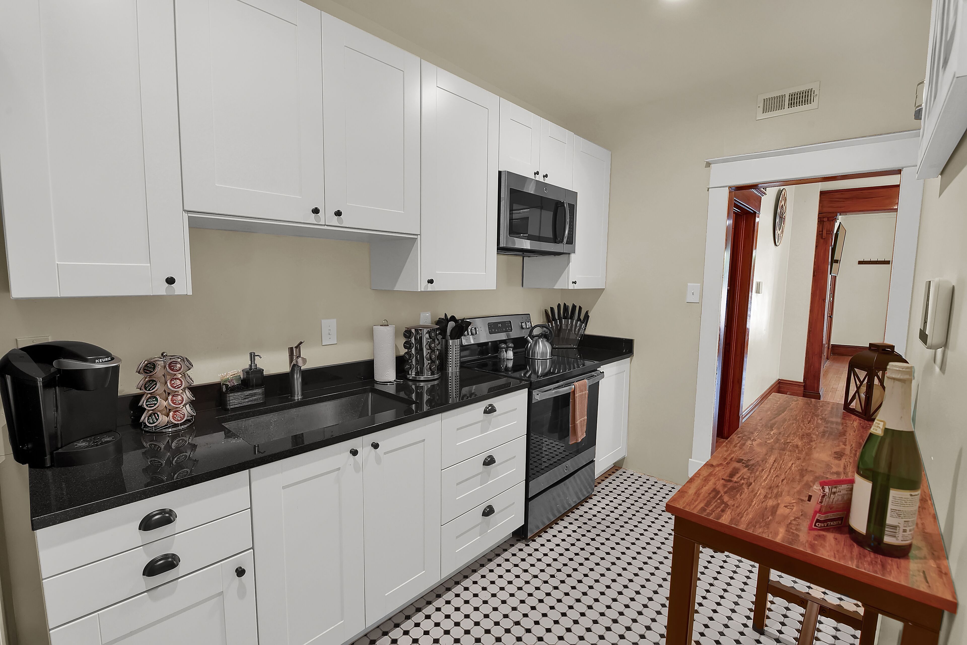 *2bed 1bath*Fast Internet*