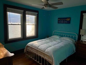 3 chambres, bureau, Wi-Fi, literie fournie