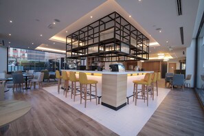 Bar (on property) - Hilton Garden Inn Ankara Cankaya (Ankara)