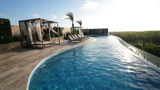 Unclassified image, 1 of 9, button - MENESSE CONDOS (Tulum)
