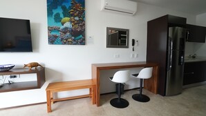 Unclassified image, 4 of 9, button - MENESSE CONDOS (Tulum)