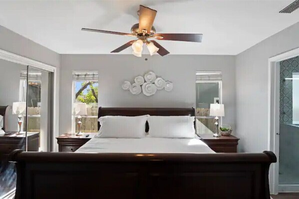 4 chambres, lit de bébé portatif, Wi-Fi