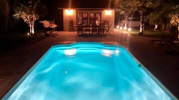 Udendørs pool, opvarmet pool