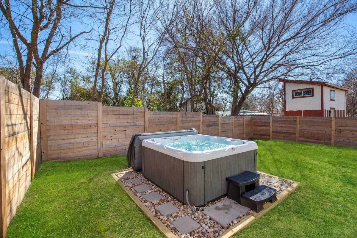 Photo 18 of Downtown Bliss: Modern 4-Bedroom Retreat w/Hot Tub