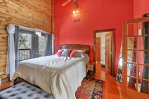 3 bedrooms, iron/ironing board, WiFi - Berkshire Mountain Top Chalet (North Adams)