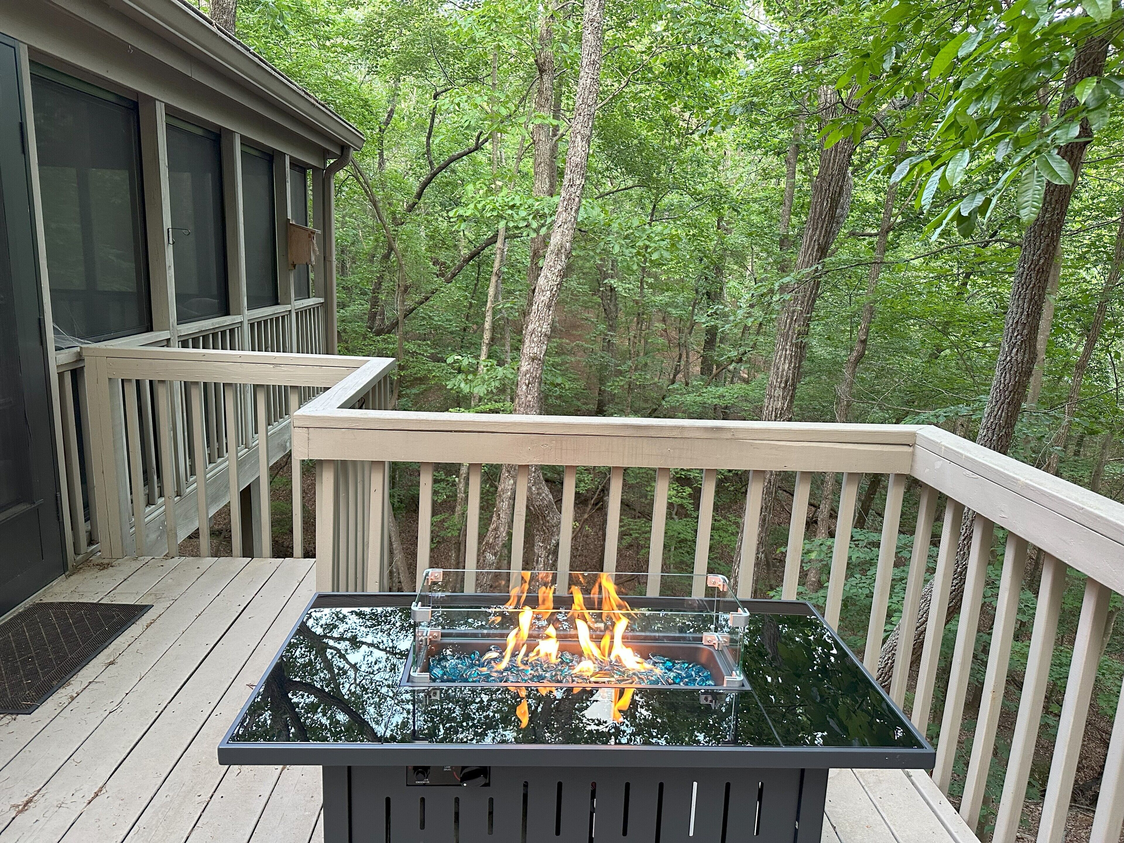 Romantic & COZY :)| Firetable Overlooking Stream with VIEWs + NATURE!