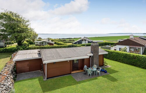 2 bedroom awesome home in Faaborg