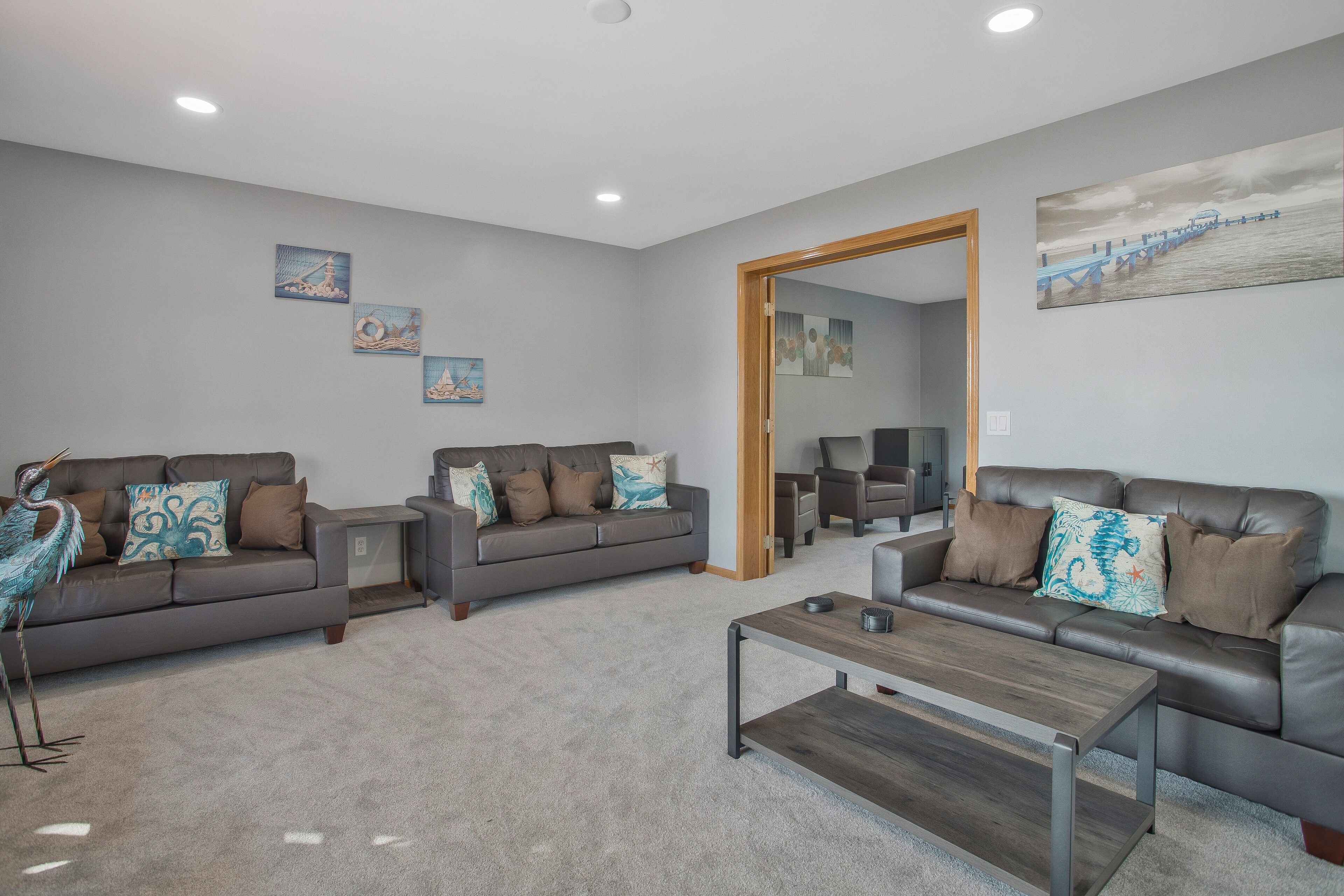 Rare Waterfront Family Home/fire-pit/picnic-shed/14 mi to Inner Harbor/sleeps 16