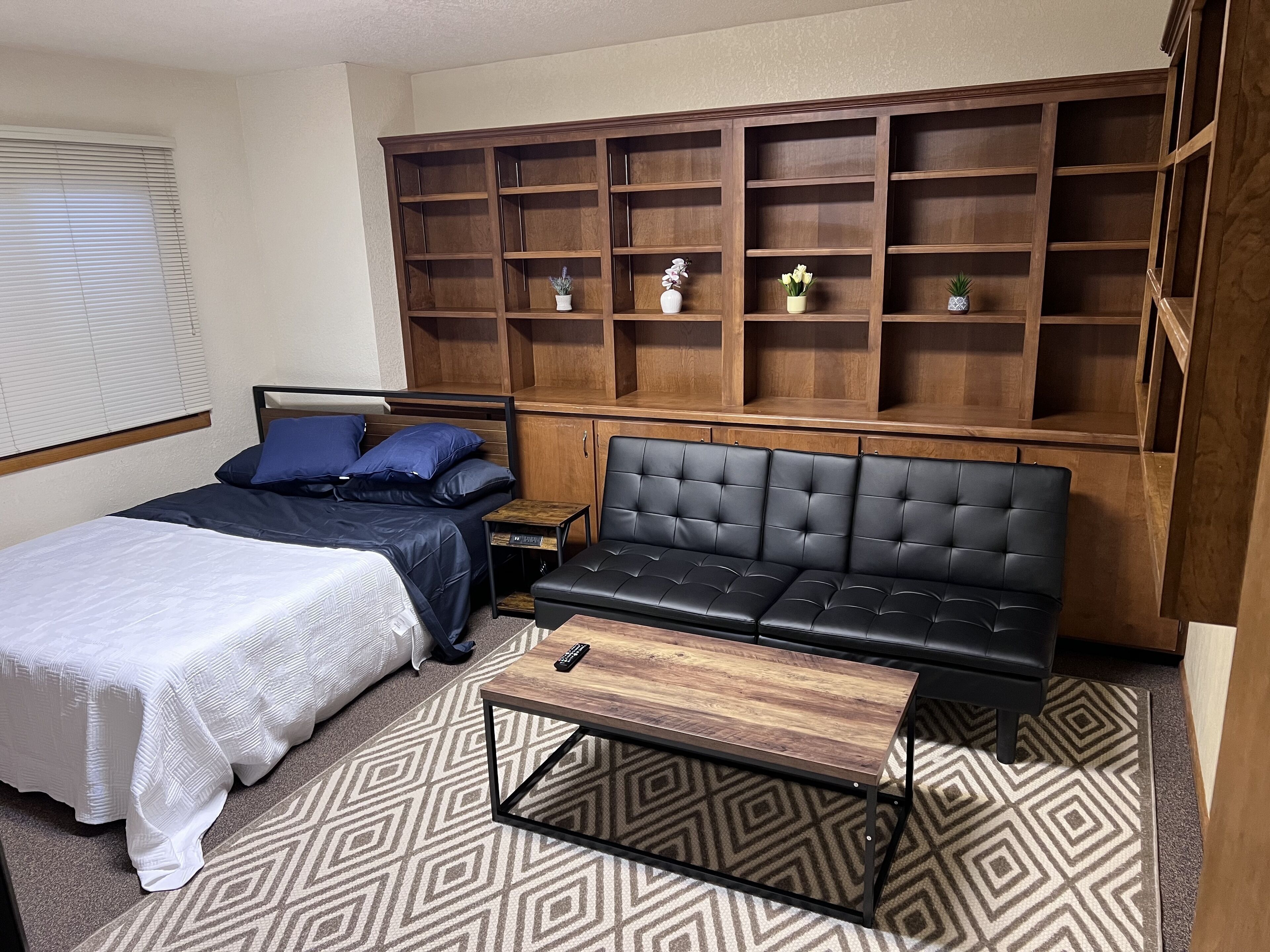 AWESOME STUDIO APARTMENT