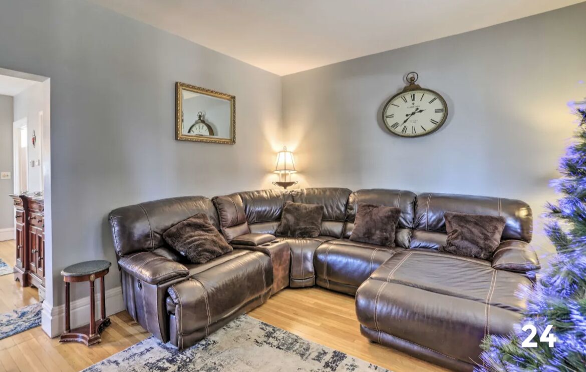 Home Pet friendly close to everything