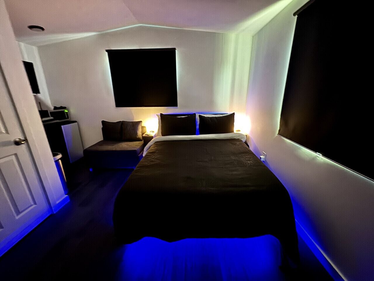 Desk, iron/ironing board, free WiFi, bed sheets