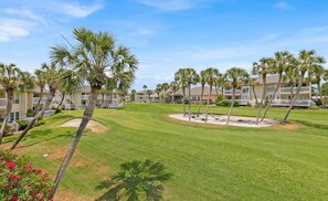 Property grounds - Harbor Front! FREE Beach Service at Private Beach-Pools-Fishing-Golf-Pickleball (Destin)