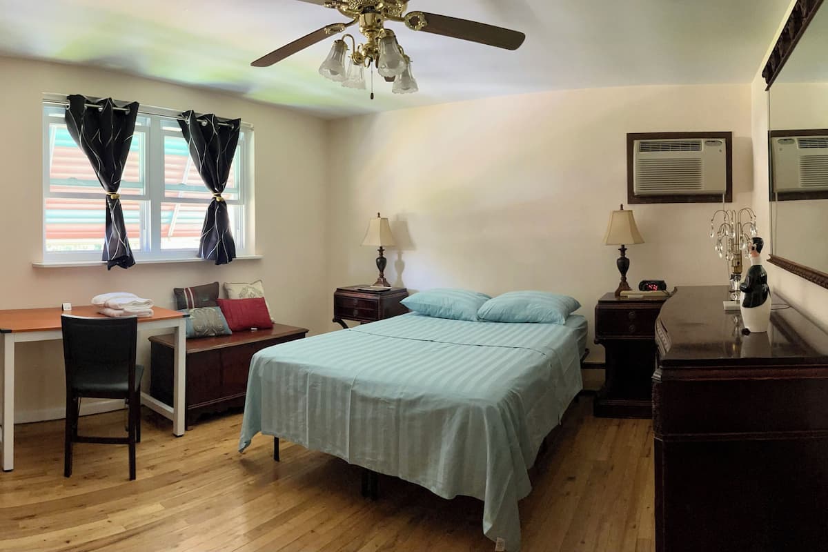 Individually furnished, desk, laptop workspace, blackout curtains