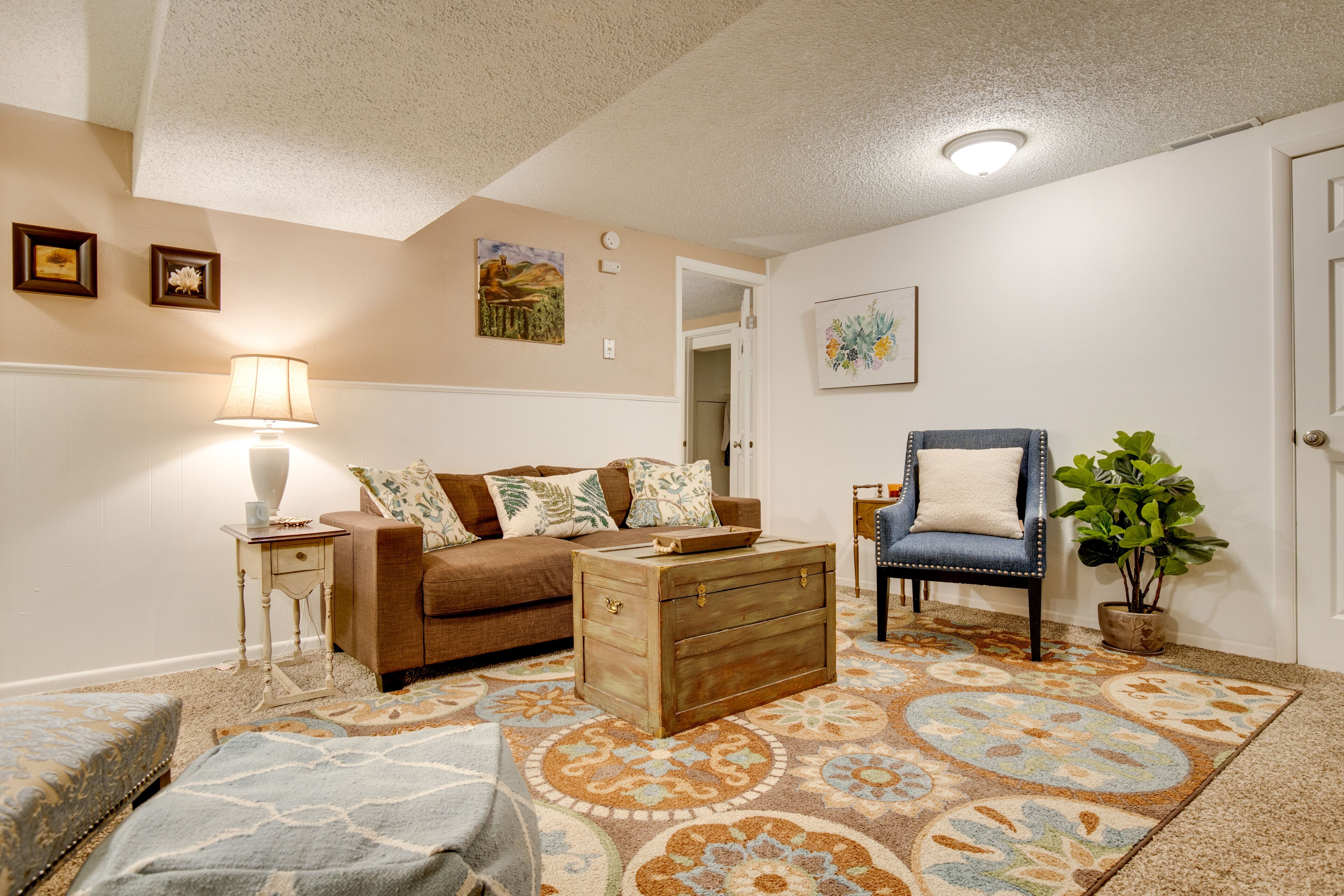 Cozy Lakewood Vacation Rental 8 Mi to Red Rocks!