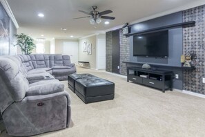 TV, table football - Heavenly Hideaway | Windsor at Westside |104 (Kissimmee)