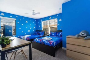 5 habitaciones, tabla de planchar con plancha, wifi y ropa de cama