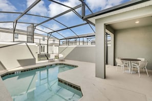 Beheizter Pool