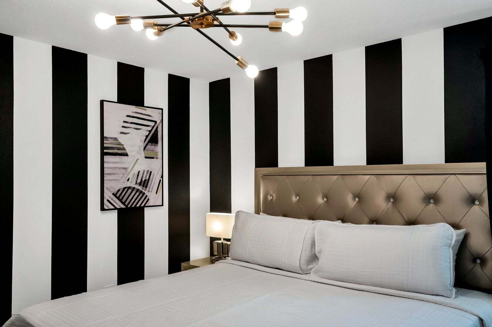 9 chambres, fer et planche à repasser, Wi-Fi