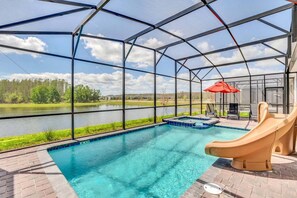 A heated pool - Magical Mickey Home | 8min->Disney! (Kissimmee)