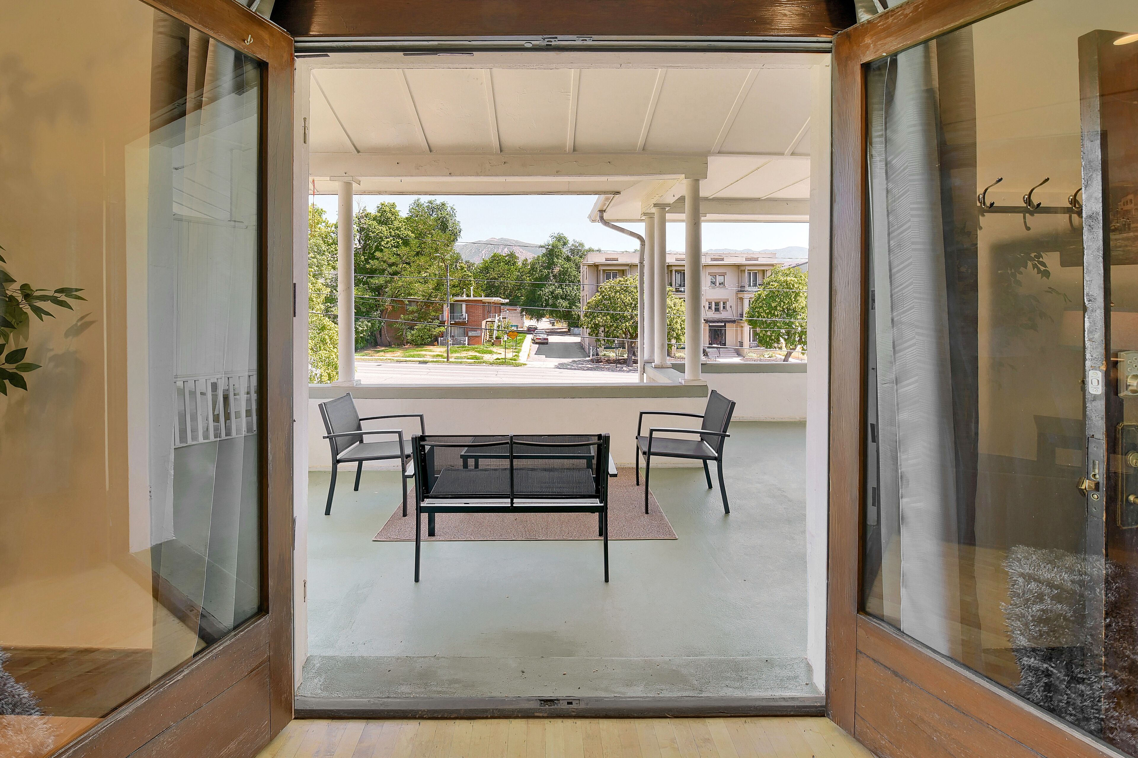 Top Floor*Near Downtown SLC*Fast Internet