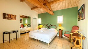 4 多间卧室、免费 WiFi