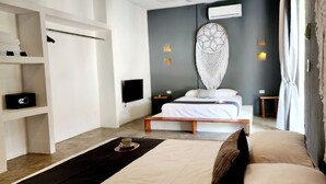 Habitación doble Deluxe, 1 habitación | Caja de seguridad en la habitación, wifi gratis y ropa de cama 
