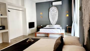 Habitación doble Deluxe, 1 habitación | Caja de seguridad en la habitación, wifi gratis y ropa de cama