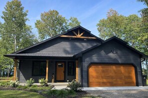 Exterior - Fox's Den Fence Lake Home - Private with Lake View (Minocqua)