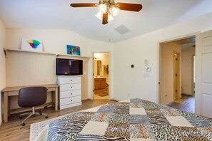 4 slaapkamers, een bureau, gratis internet, beddengoed